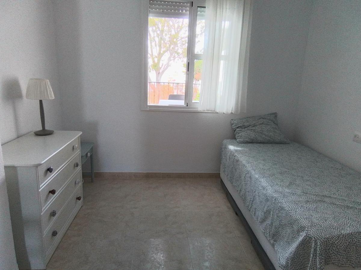 Apartment En Zona Atalaya Con Garaje Y Wifi Conil De La Frontera